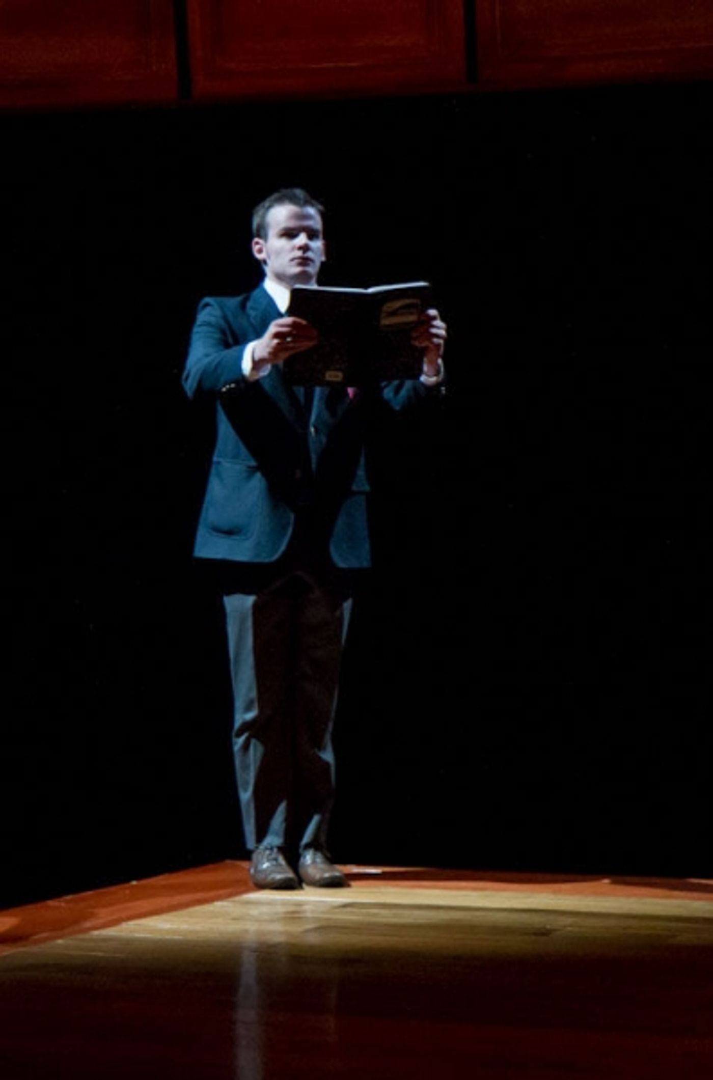 Photo Flash: First Look at Alex Mills, Jefferson Farber and More in SHAKESPEARE'S R&J at Signature Theatre  Image