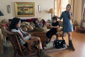 Amara Miller, Josh Gad, Benjamin Stockham, Martha MacIsaac Photo