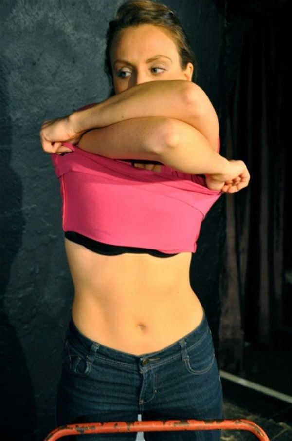  Victoria Tyrrell as Lauren Photo