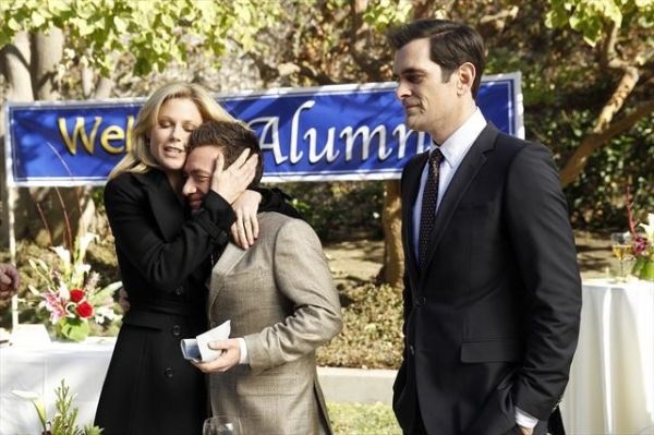 JULIE BOWEN, DAVID FAUSTINO, TY BURRELL Photo