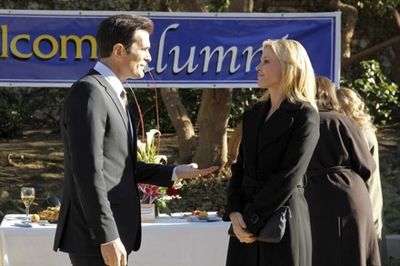 TY BURRELL, JULIE BOWEN Photo