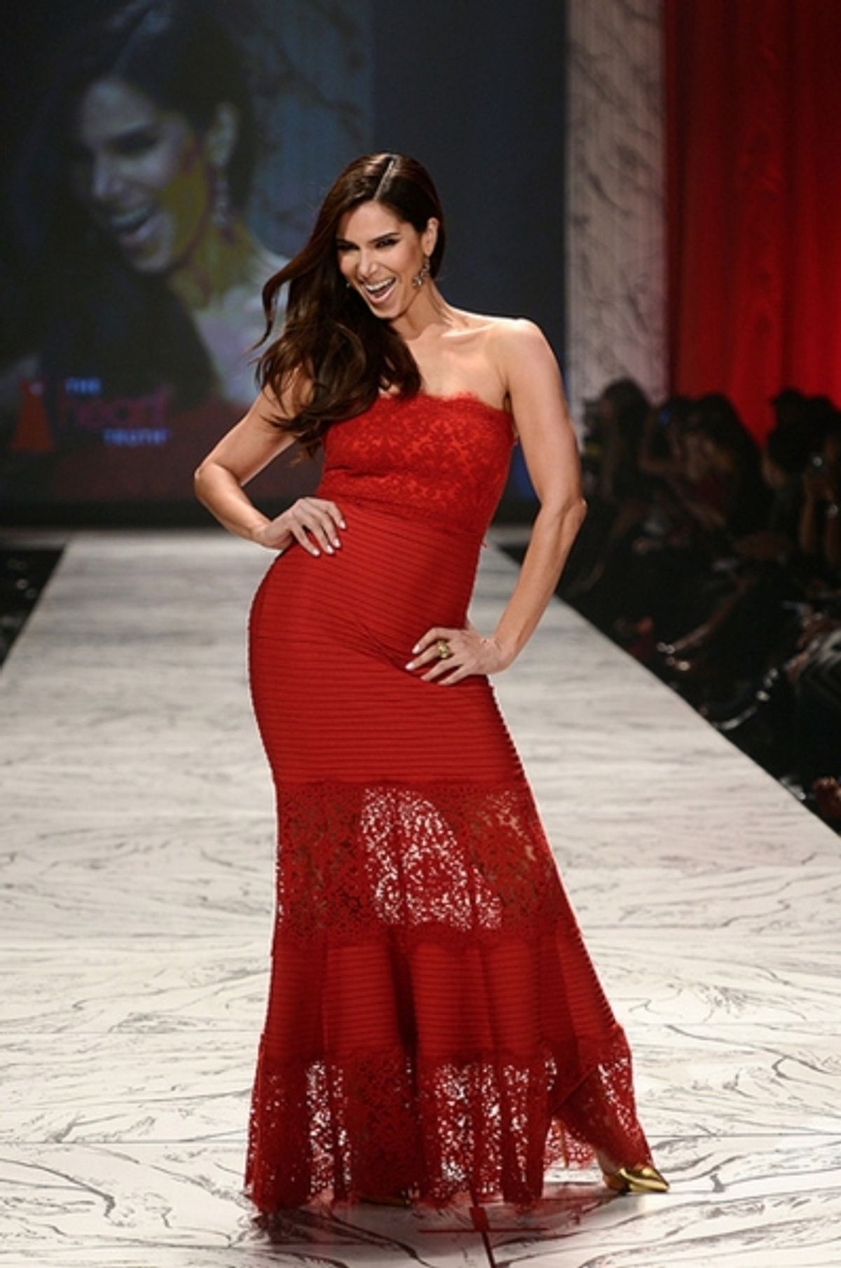 Roselyn SÃƒÂ¡nchez in Tadashi Shoji (Photo by Getty Images for Heart Truth) at 