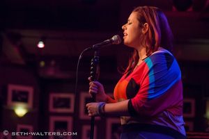 Alysha Umphress Photo