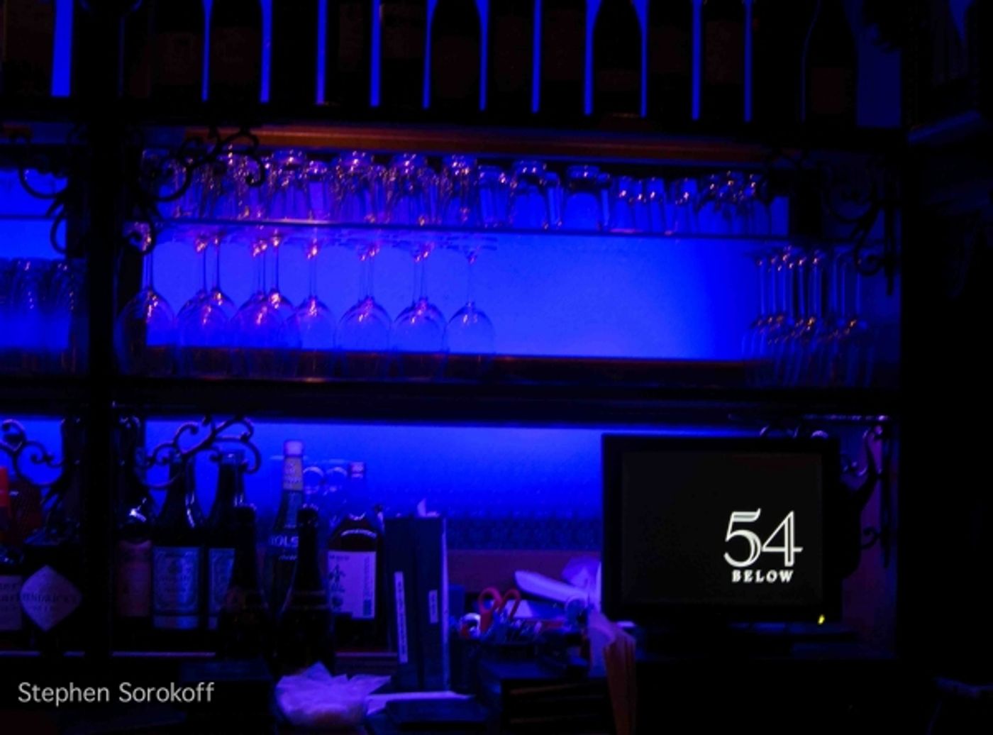 Photo Coverage: Eric Michael Gillett Plays 54 Below!  Image