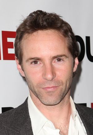 Alessandro Nivola Photo