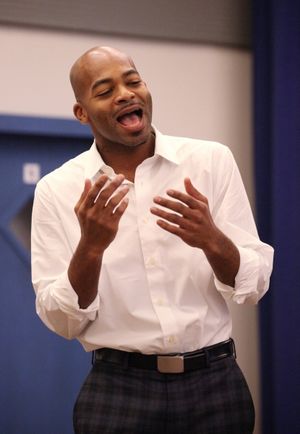 Brandon Victor Dixon  Photo