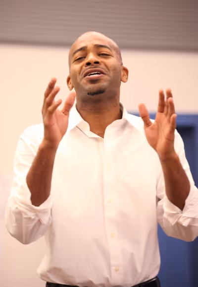 Brandon Victor Dixon Photo