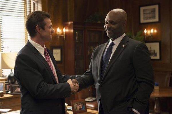 ERIC CLOSE, ROBERT RAY WISDOM Photo