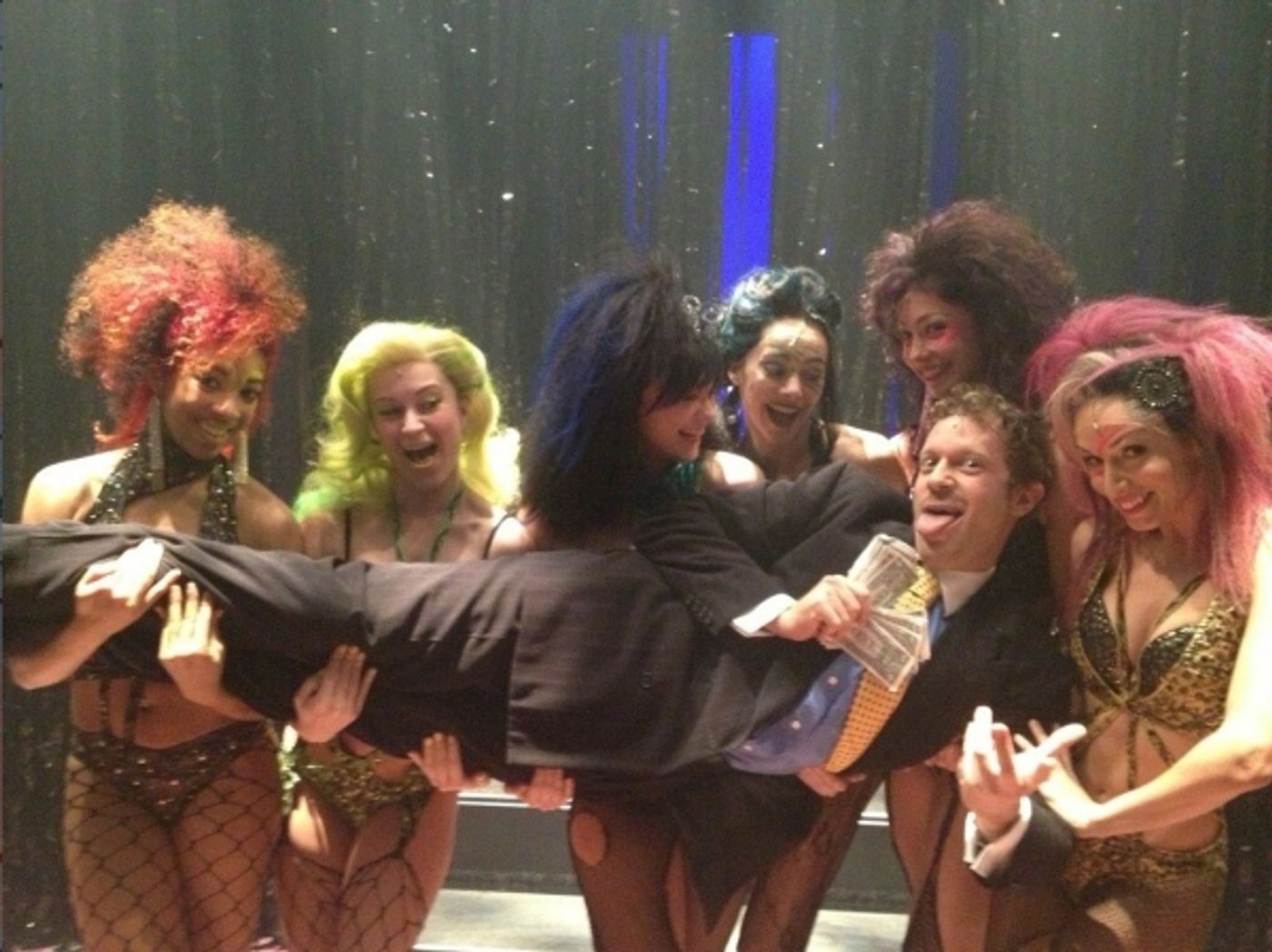 Photo Flash: Saturday Intermission Pics, Feb 9 - Broadway Snowman, ANNIE's Entourage, HAIR Does MOTOWN and More! Photo Flash: Saturday Intermission Pics, Feb 9 - Broadway Snowman, ANNIE's Entourage, HAIR Does MOTOWN and More! Image