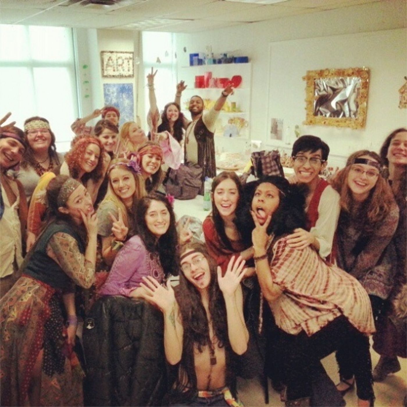 Photo Flash: Saturday Intermission Pics, Feb 9 - Broadway Snowman, ANNIE's Entourage, HAIR Does MOTOWN and More! Photo Flash: Saturday Intermission Pics, Feb 9 - Broadway Snowman, ANNIE's Entourage, HAIR Does MOTOWN and More! Image