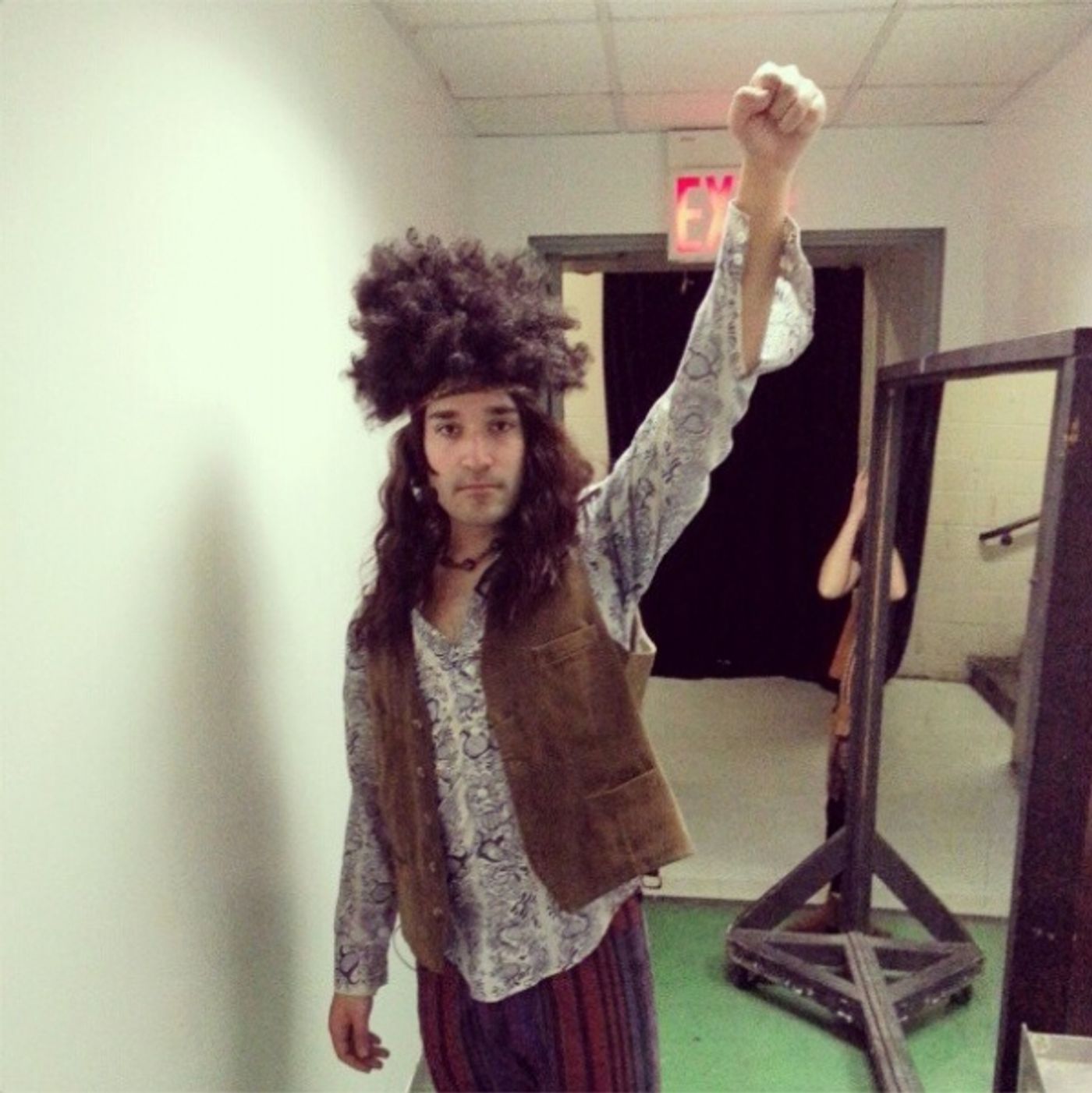 Photo Flash: Saturday Intermission Pics, Feb 9 - Broadway Snowman, ANNIE's Entourage, HAIR Does MOTOWN and More! Photo Flash: Saturday Intermission Pics, Feb 9 - Broadway Snowman, ANNIE's Entourage, HAIR Does MOTOWN and More! Image