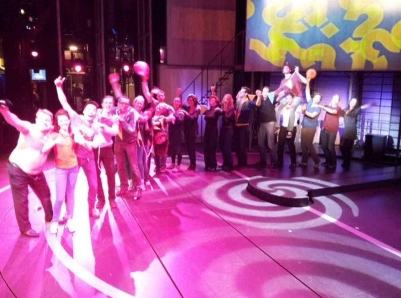 Photo Flash: Saturday Intermission Pics, Feb 9 - Broadway Snowman, ANNIE's Entourage, HAIR Does MOTOWN and More! Photo Flash: Saturday Intermission Pics, Feb 9 - Broadway Snowman, ANNIE's Entourage, HAIR Does MOTOWN and More! Image