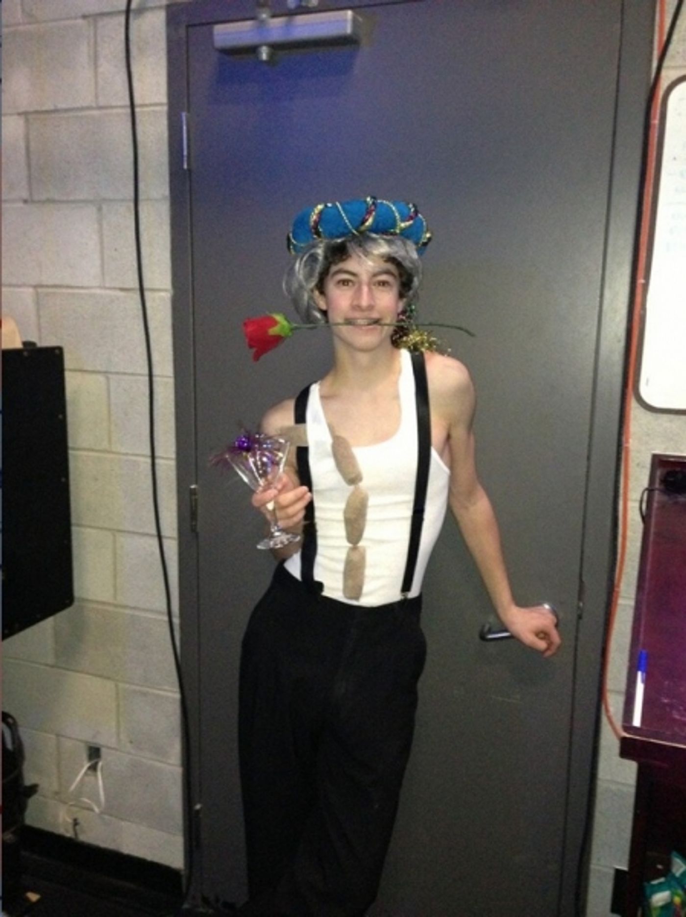 Photo Flash: Saturday Intermission Pics, Feb 9 - Broadway Snowman, ANNIE's Entourage, HAIR Does MOTOWN and More! Photo Flash: Saturday Intermission Pics, Feb 9 - Broadway Snowman, ANNIE's Entourage, HAIR Does MOTOWN and More! Image