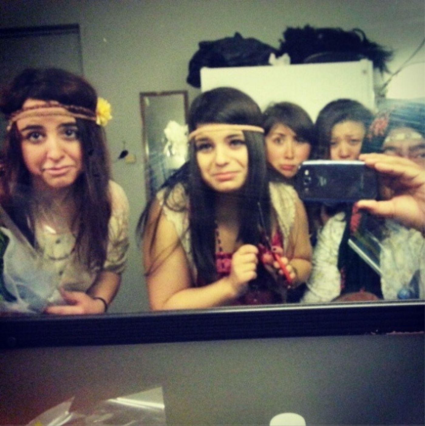 Photo Flash: Saturday Intermission Pics, Feb 9 - Broadway Snowman, ANNIE's Entourage, HAIR Does MOTOWN and More! Photo Flash: Saturday Intermission Pics, Feb 9 - Broadway Snowman, ANNIE's Entourage, HAIR Does MOTOWN and More! Image