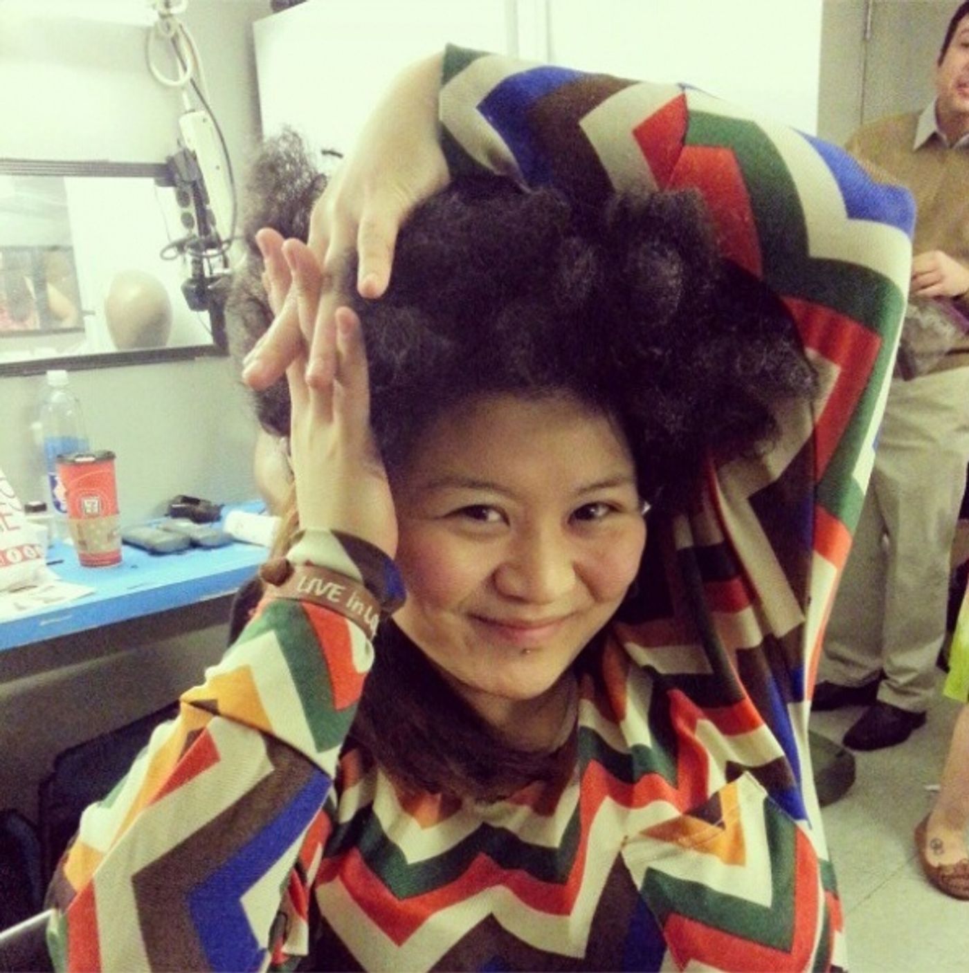 Photo Flash: Saturday Intermission Pics, Feb 9 - Broadway Snowman, ANNIE's Entourage, HAIR Does MOTOWN and More! Photo Flash: Saturday Intermission Pics, Feb 9 - Broadway Snowman, ANNIE's Entourage, HAIR Does MOTOWN and More! Image