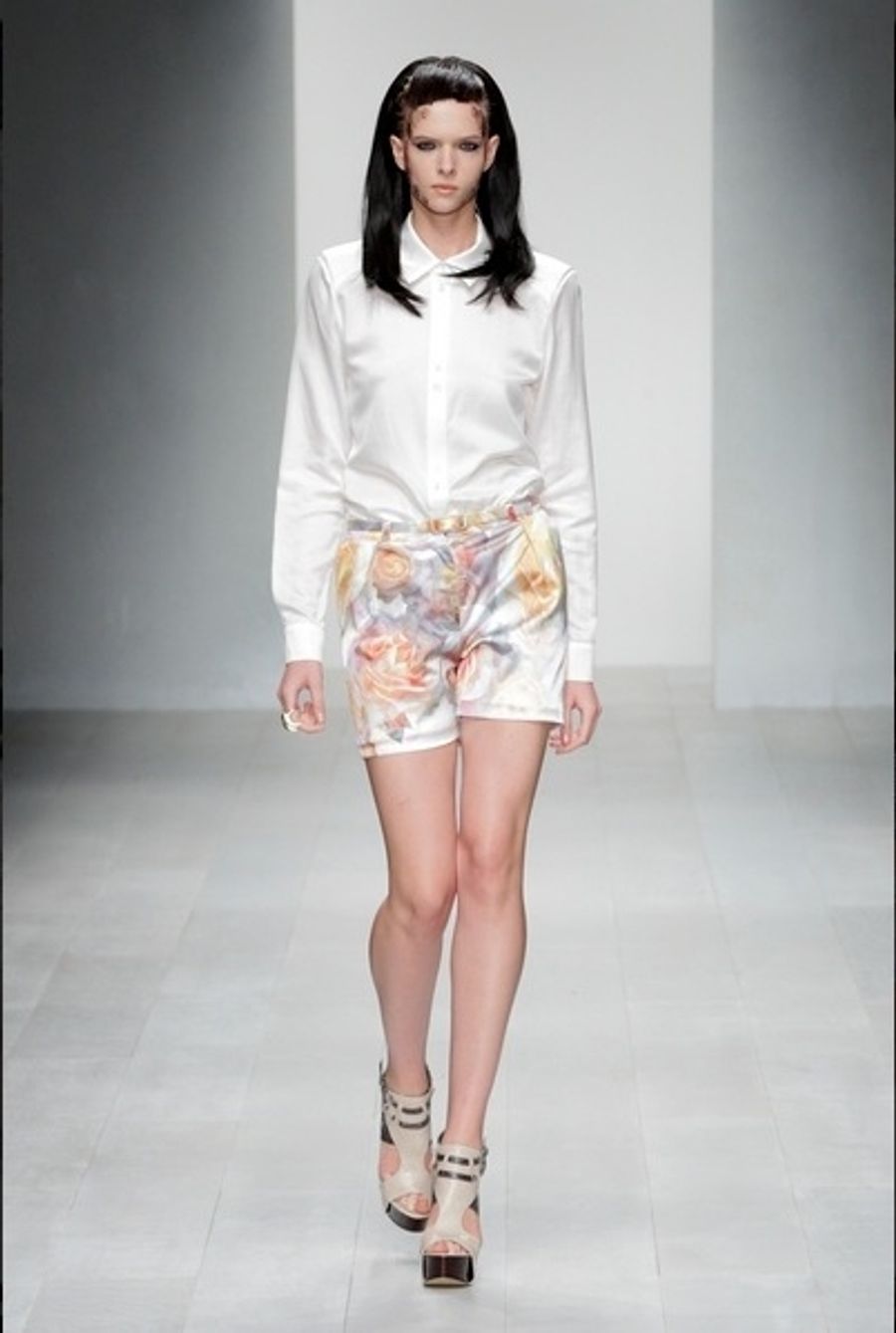 Photo Coverage: Aminaka Wilmont S/S 2013 Collection Preview Image