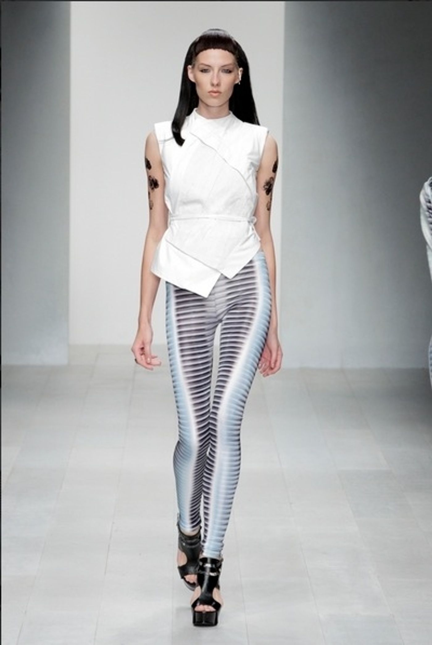 Photo Coverage: Aminaka Wilmont S/S 2013 Collection Preview  Image