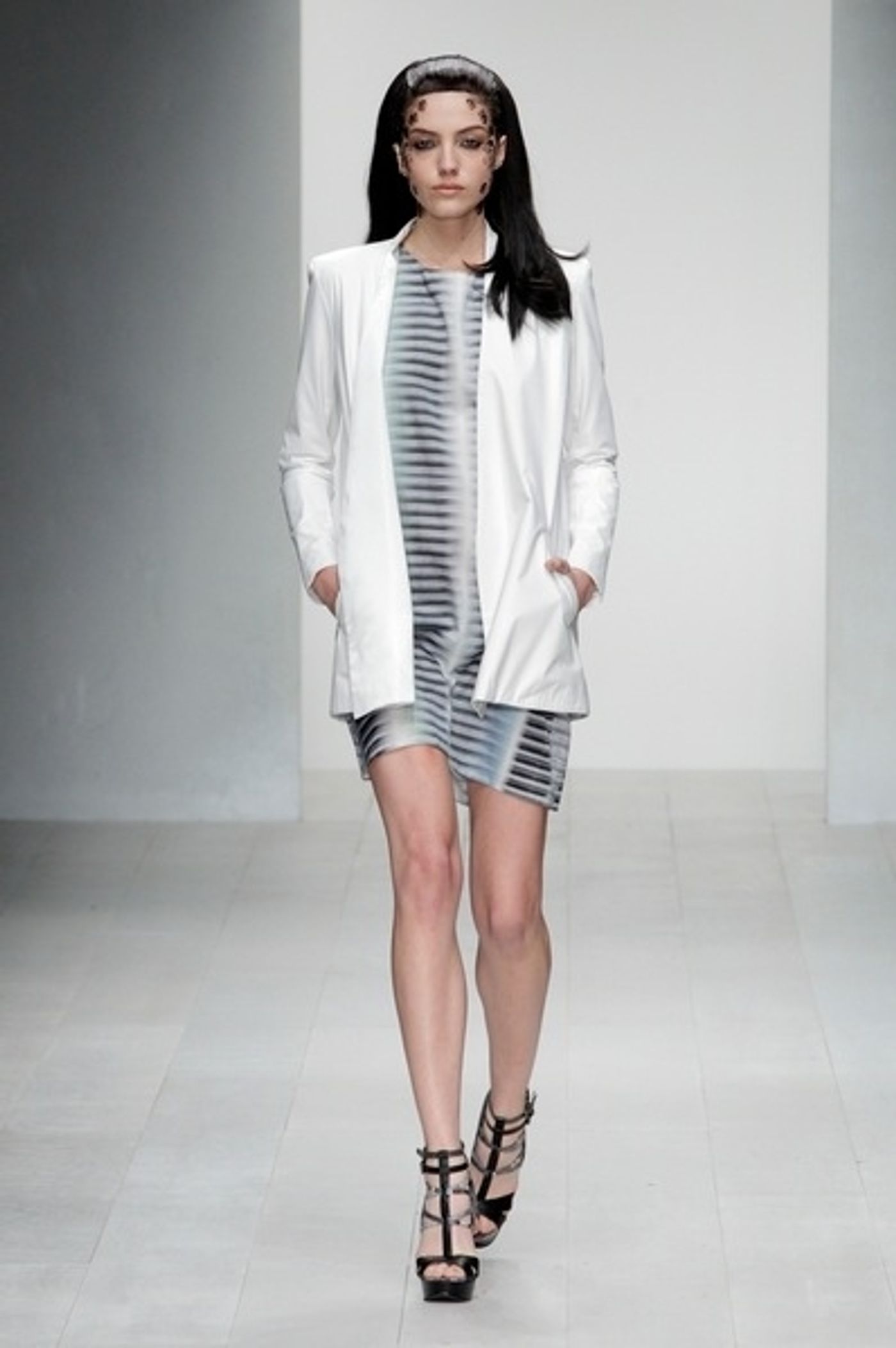 Photo Coverage: Aminaka Wilmont S/S 2013 Collection Preview  Image
