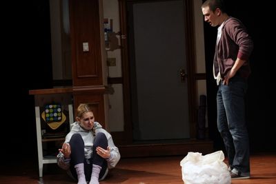 Zosia Mamet and Evan Jonigkeit  Photo