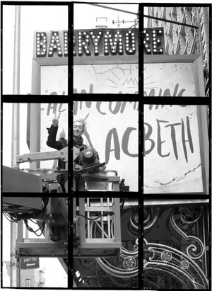 Alan Cumming, Tony and Olivier Award-winner ("Cabaret") participates in the installation of the new theatre marquees at Broadway's Ethel Barrymore Theatre for the upcoming limited engagement of his acclaimed one-man interpretation of 'MACBETH' in New Y @ BroadwayWorld Alan Cumming, Tony and Olivier Award-winner ("Cabaret") participates in the installat Photo