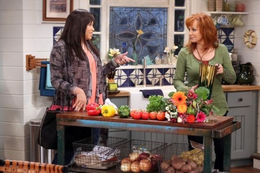 Photo Flash: MALIBU COUNTRY's 'Bowling for Mama' Image