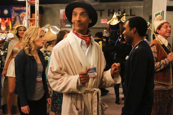 Danny Pudi Photo