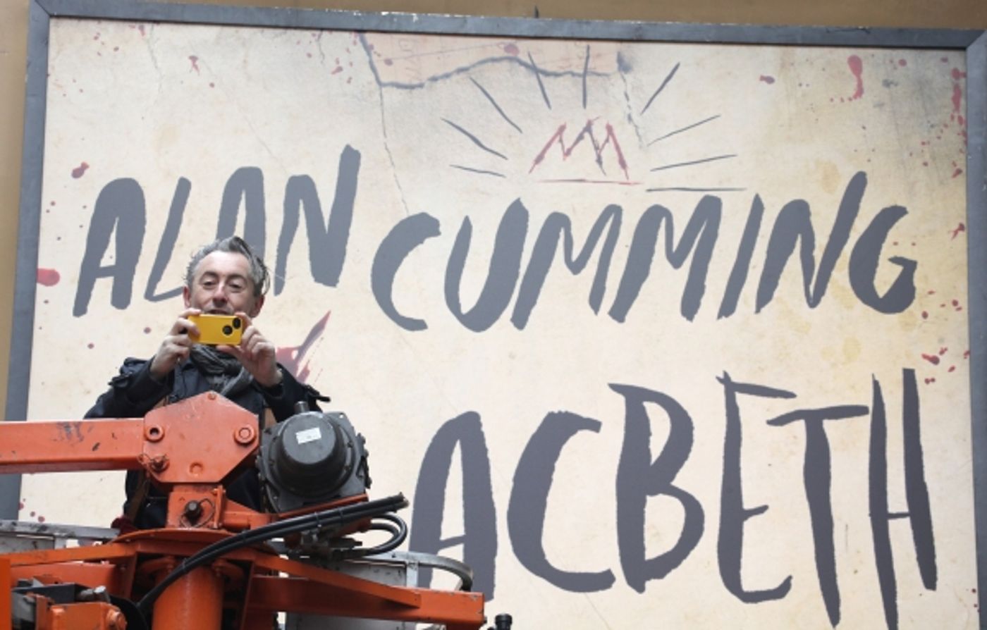 Photo Coverage:  Alan Cumming Helps Install MACBETH Marquee  Image