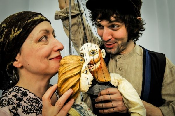 Deborah Beshaw as Hela, Christopher Scheer as Piotr, Marionettes by Jakub 