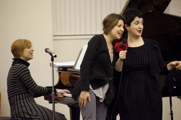 Photos: Cast of Broadway's MAMMA MIA! Teams Up with Sing For Your Seniors — photo 24 of 36