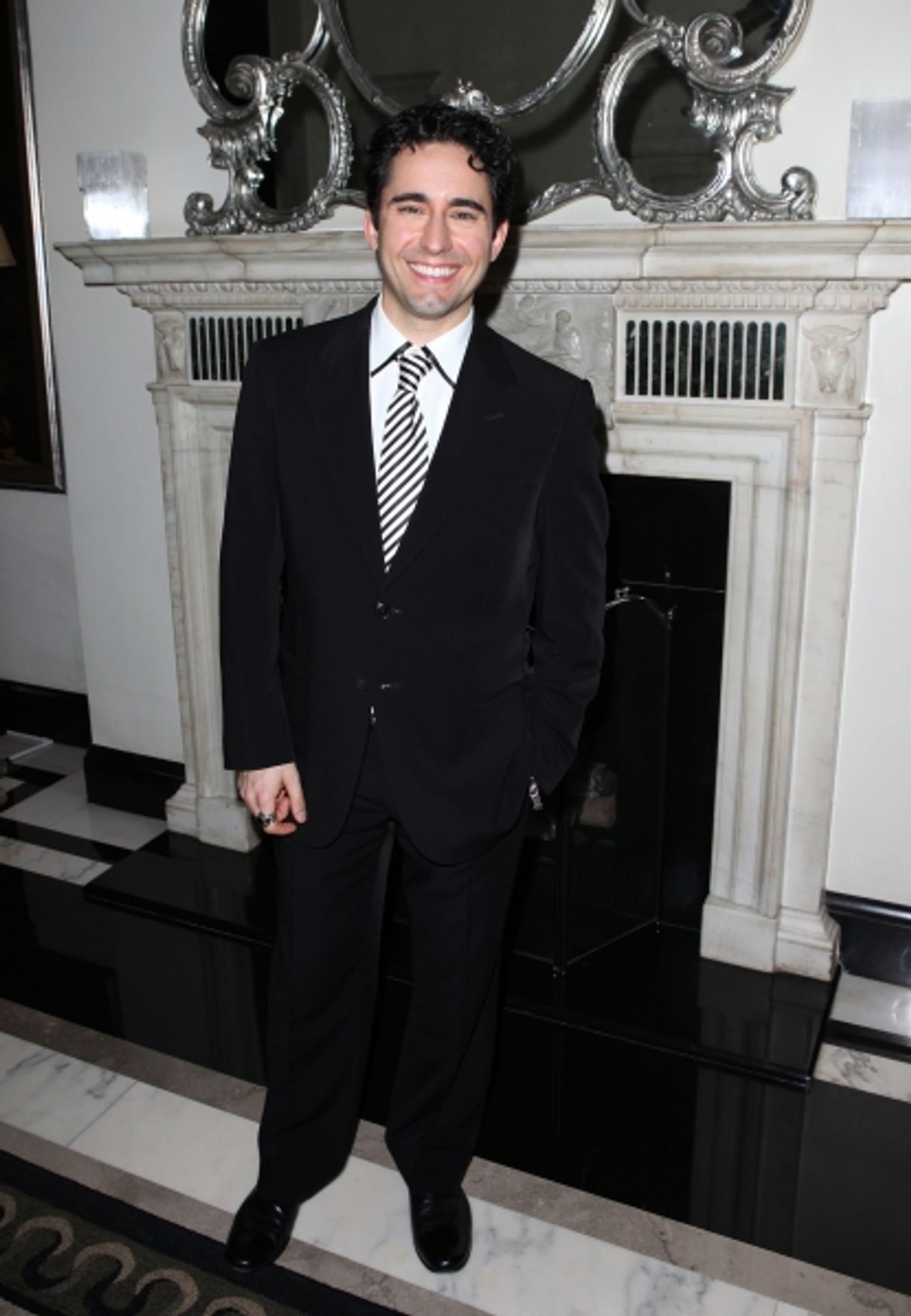 Photo Coverage: John Lloyd Young Brings MY TURN to Cafe Carlyle  Image