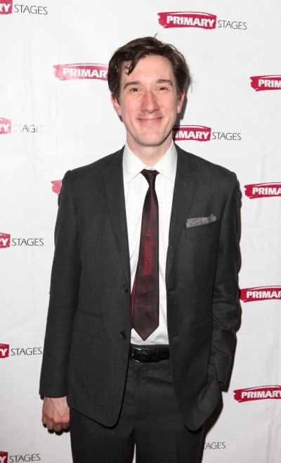 Carson Elrod  Photo