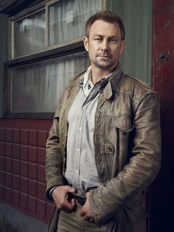 Grant Bowler Photo