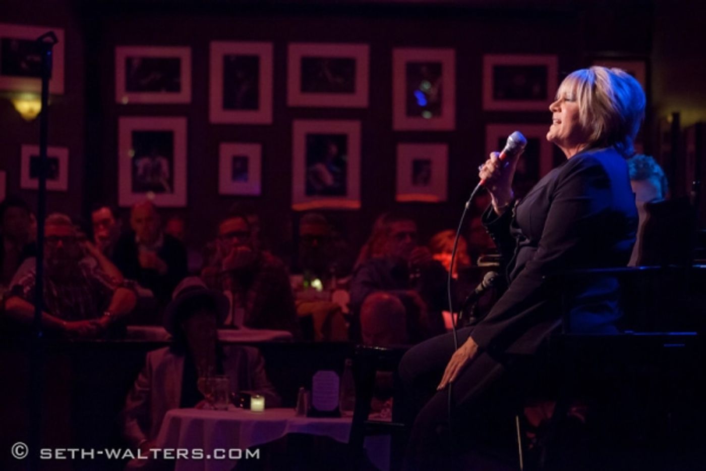 Photo Flash: Liza Minnelli and Barry Manilow Cheer Lorna Luft at Birdland  Image