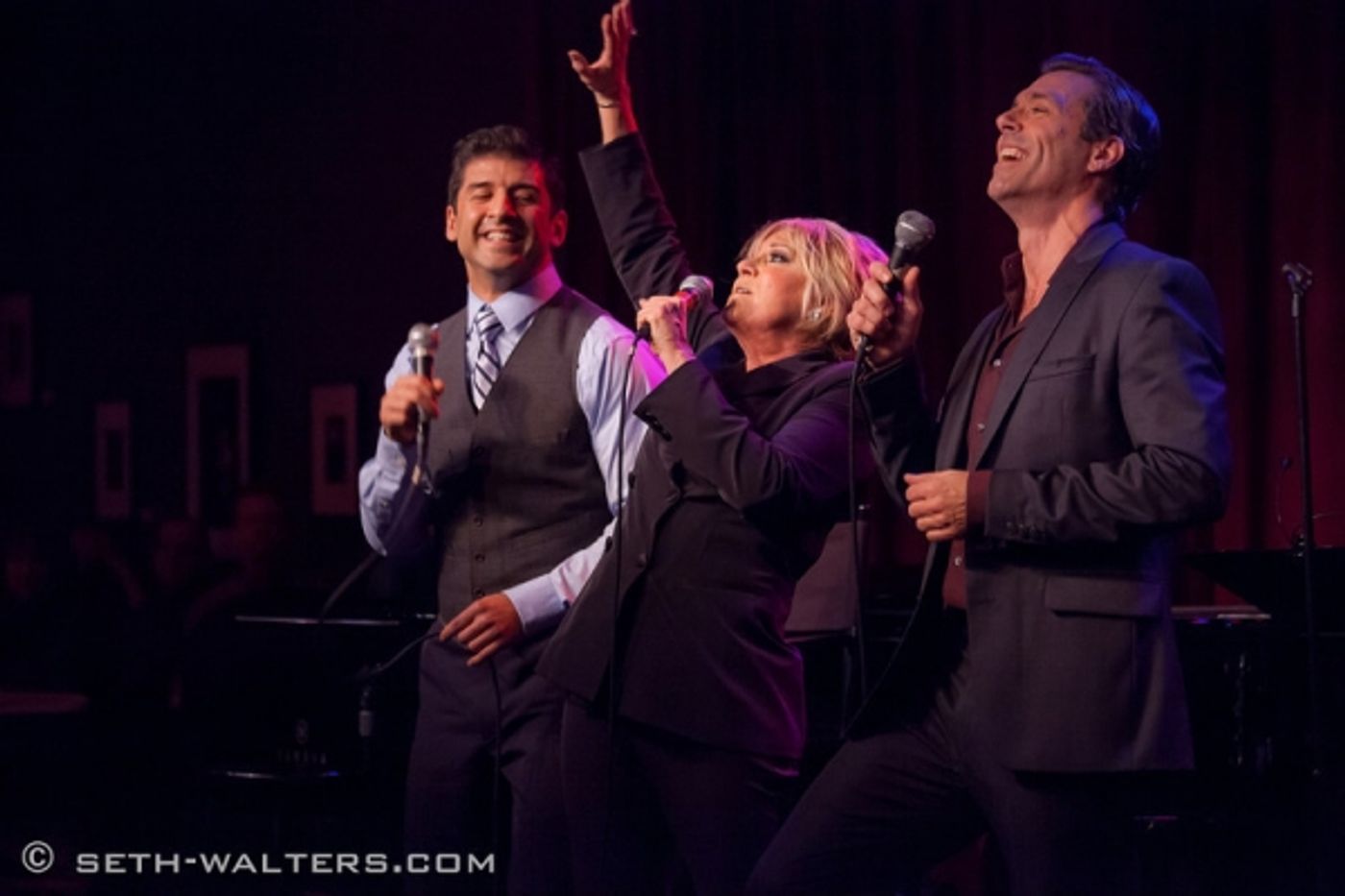 Photo Flash: Liza Minnelli and Barry Manilow Cheer Lorna Luft at Birdland  Image
