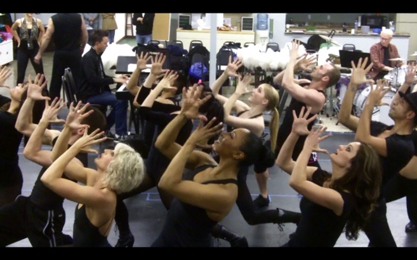 Photo Flash: In Rehearsal with San Diego Musical Theatre's CHICAGO  Image