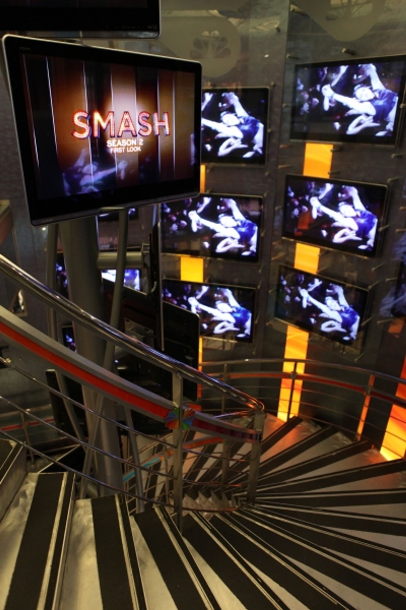 Photo Coverage: Megan Hilty, Marc Shaiman & Scott Wittman Sign 'Bombshell' Albums  Image