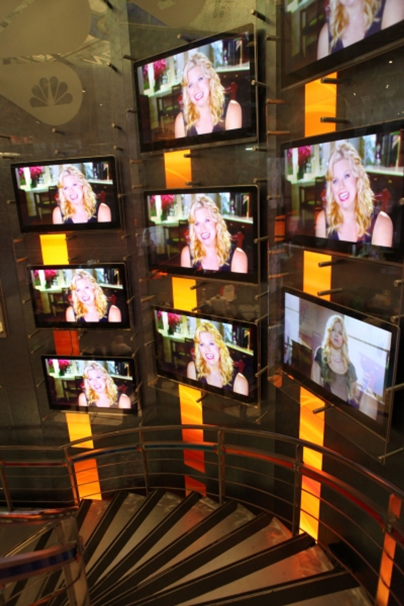 Photo Coverage: Megan Hilty, Marc Shaiman & Scott Wittman Sign 'Bombshell' Albums  Image