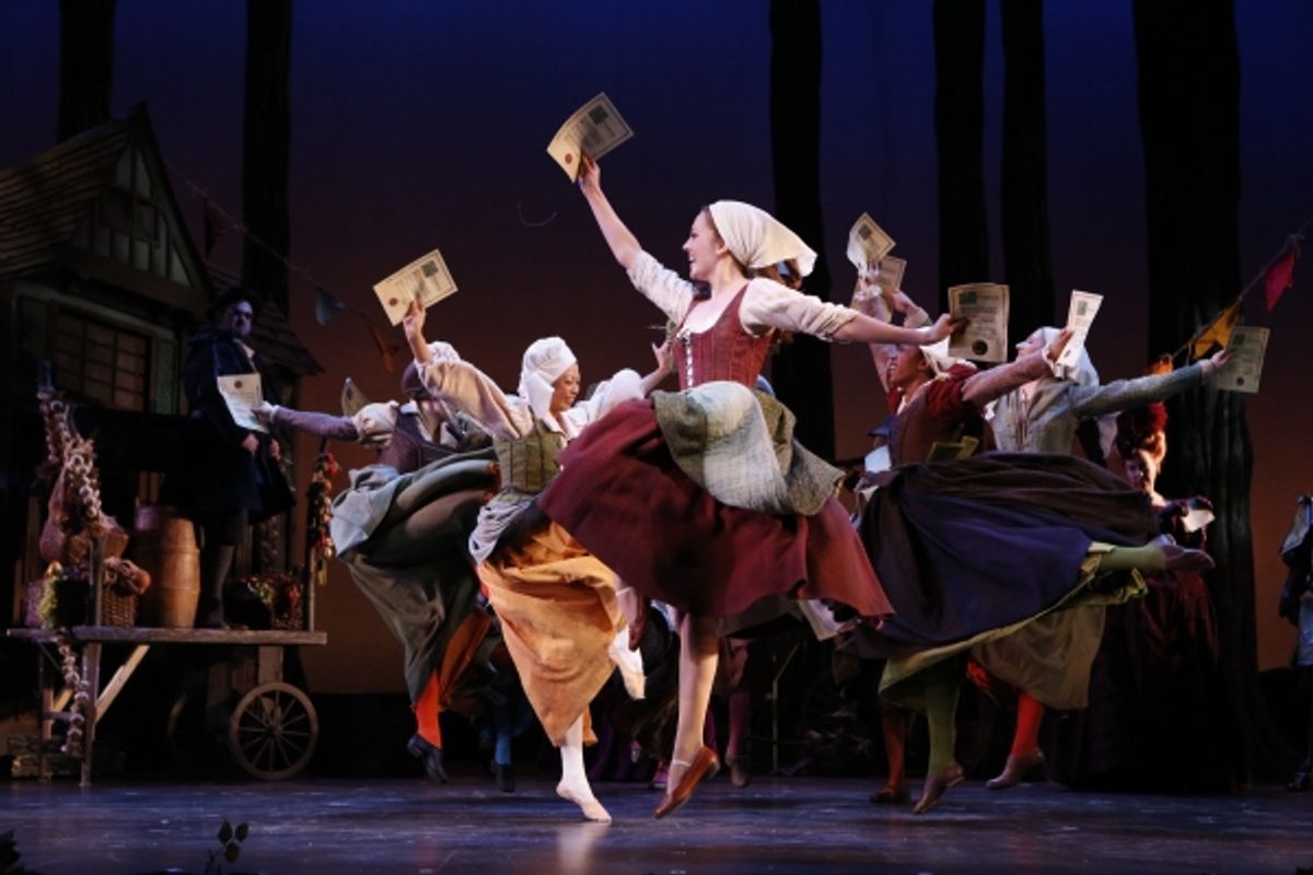 Laura Osnes and the Female Ensemble at 