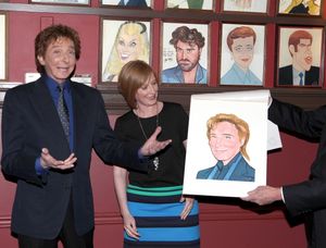 Barry Manilow with American Theatre Wing Executive Director Heather Hitchens @ BroadwayWorld Barry Manilow with American Theatre Wing Executive Director Heather Hitchens Photo