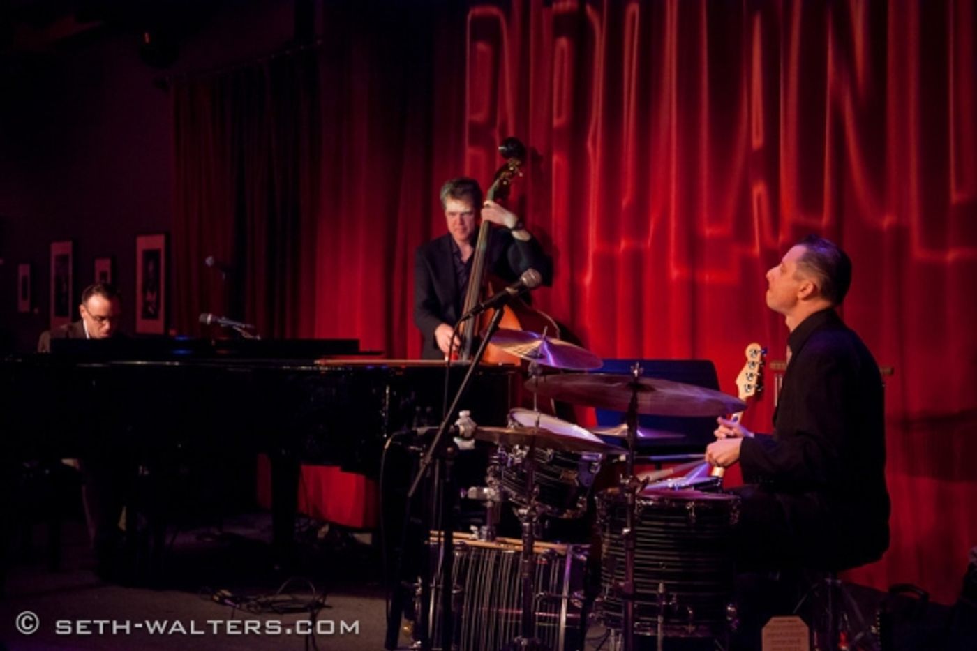 Photo Flash: CHICAGO's Carol Woods and More Perform at Birdland  Image