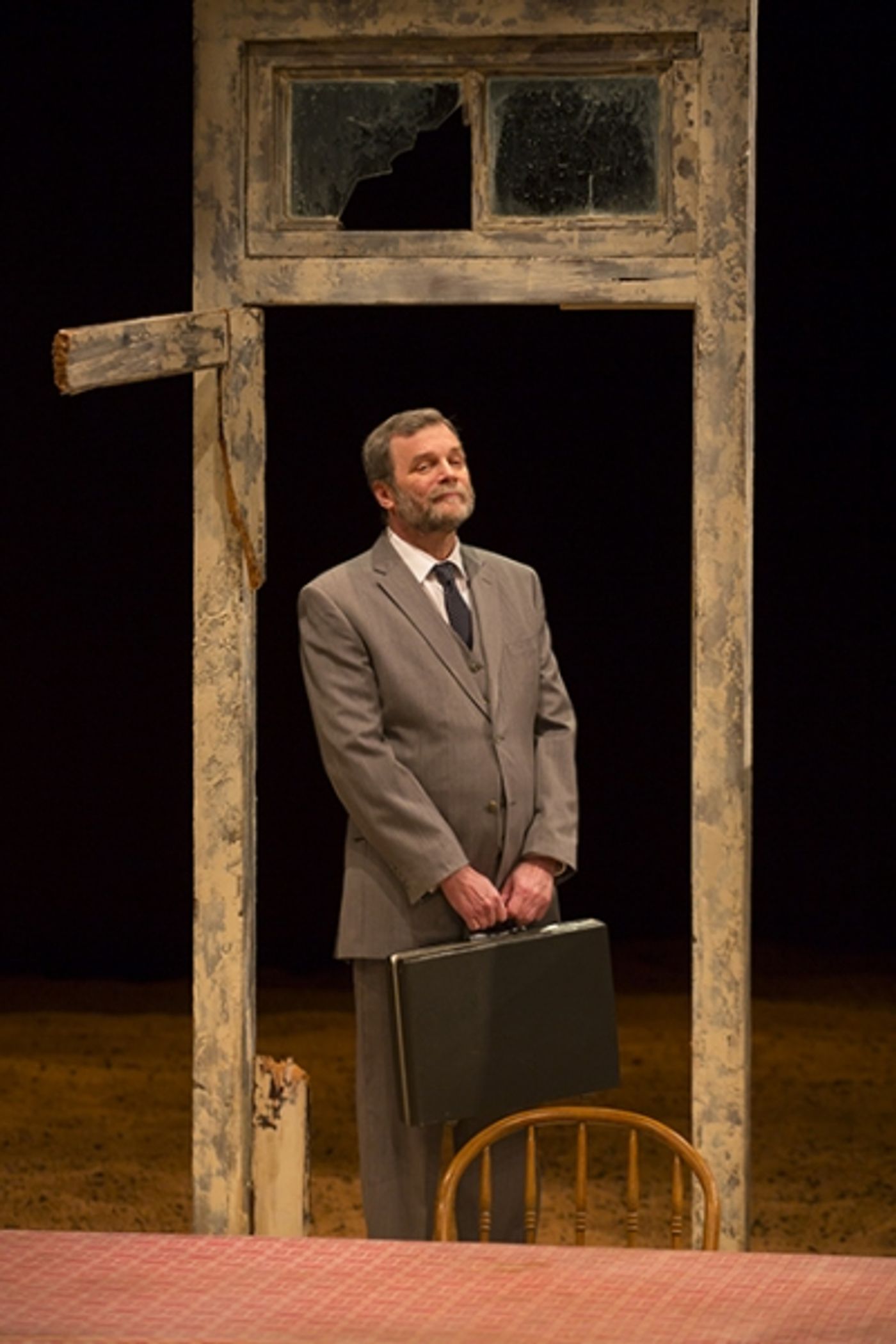 Photo Flash: First Look at Judith Ivey and More in Long Wharf Theatre's CURSE OF THE STARVING CLASS  Image