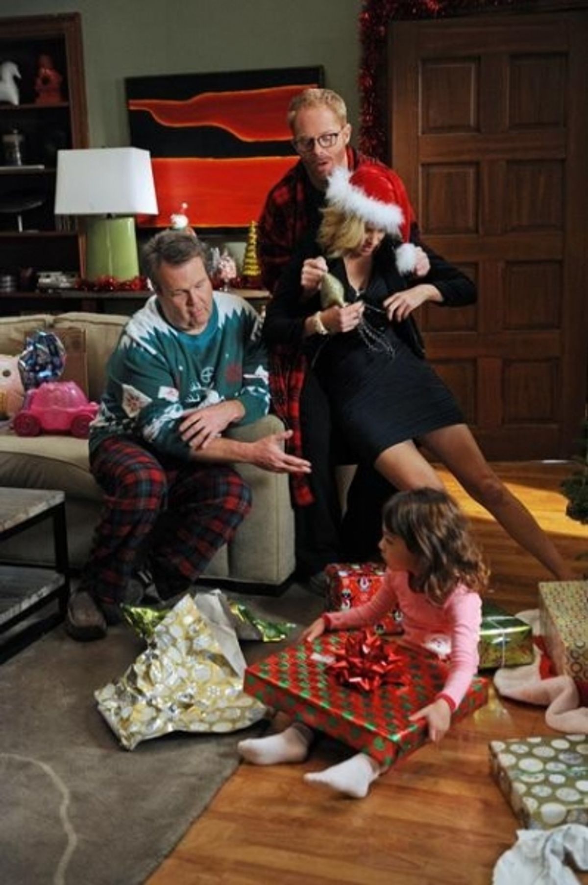 ERIC STONESTREET, JESSE TYLER FERGUSON, ELIZABETH BANKS, AUBREY ANDERSON-EMMONS at 