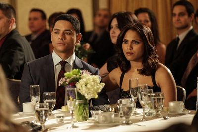CHICAGO FIRE -- "Better To Lie" Episode 117 -- Pictured: (l-r) Charlie Barnett as Pet Photo