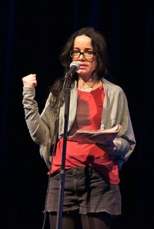 Janeane Garofalo  Photo
