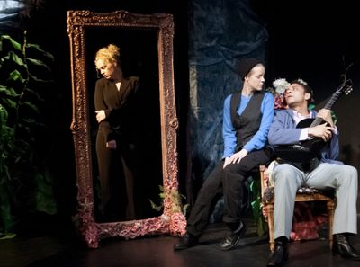 Tonya Beckman as Olivia, Esther Williamson as Viola, and Ricardo Frederick Evans as O Photo