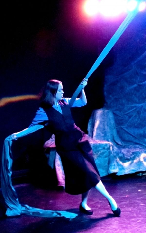 Esther Williamson as Viola Photo