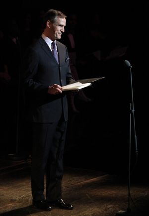 Howard McGillin
 Photo