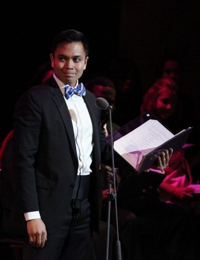 Jose Llana  Photo