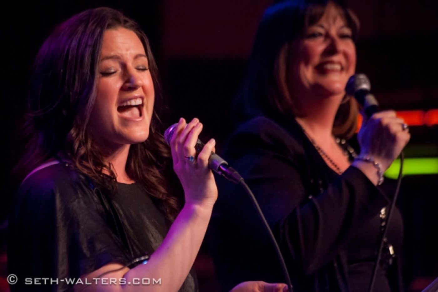 Photo Flash: Lorna Luft Brings LORNA'S LIVING ROOM to Broadway at Birdland Photo Flash: Lorna Luft Brings LORNA'S LIVING ROOM to Broadway at Birdland Image