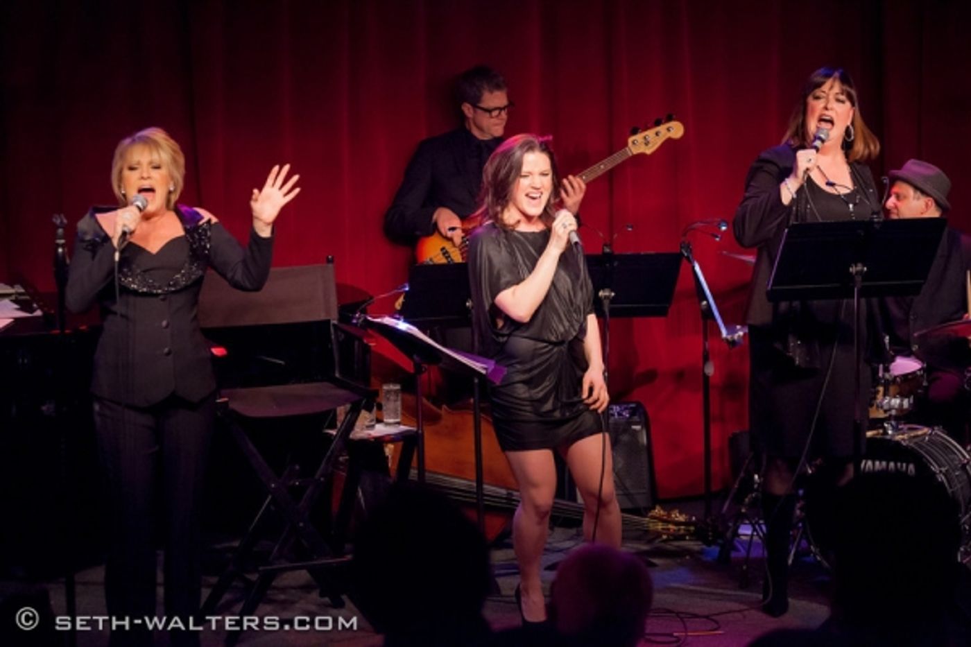 Photo Flash: Lorna Luft Brings LORNA'S LIVING ROOM to Broadway at Birdland Photo Flash: Lorna Luft Brings LORNA'S LIVING ROOM to Broadway at Birdland Image